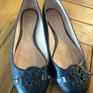 Women's Black Leather Flats Tory Burch